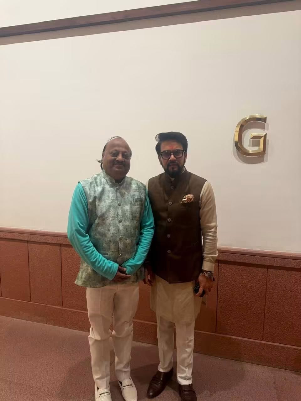 Pyarelal Gundecha with distinguished Indian official — Yash Veera Films recognition event