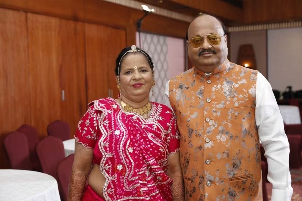 Pyarelal Gundecha with supporting pillar of Yash Veera Films — Tamil film industry leader