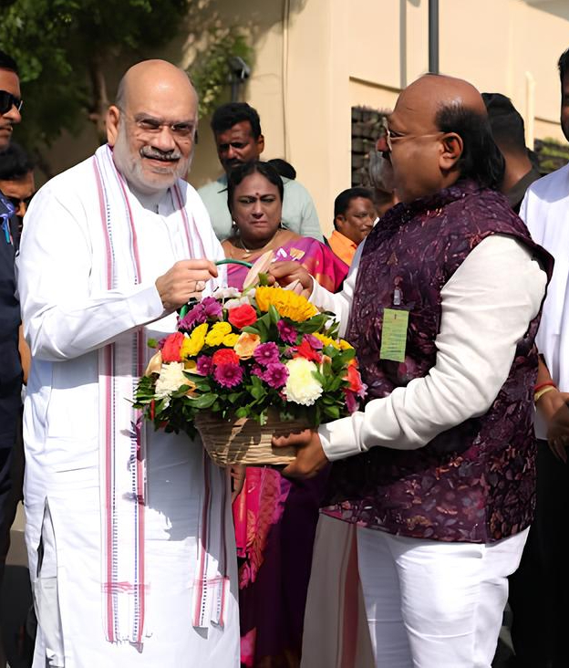 Pyarelal Gundecha meeting Shri Amit Shah